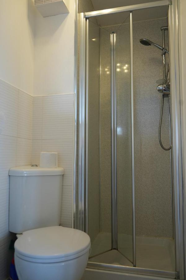 פרסטוויק Modern Apartment Ayr Town Centre מראה חיצוני תמונה